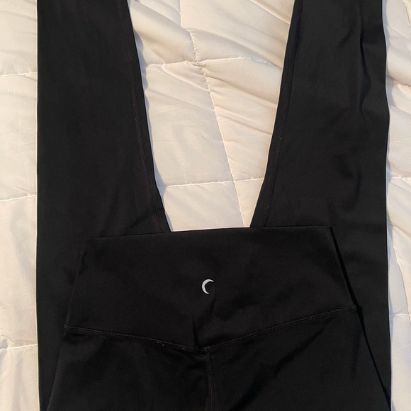 Zyia Leggings - Picture 1 of 3